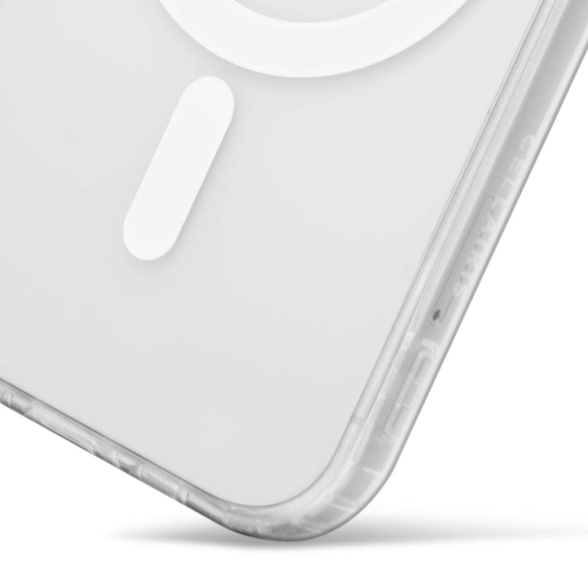 Showcase Slim Halo - iPhone 15/ 14/ 13 White w/ MagSafe Cases